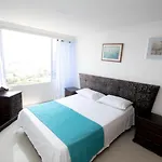 Cartagena apto de 2 habitaciones piso 15 cerca a la playa