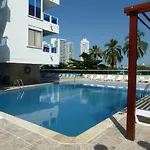 Cartagena apto de 2 habitaciones piso 15 cerca a la playa